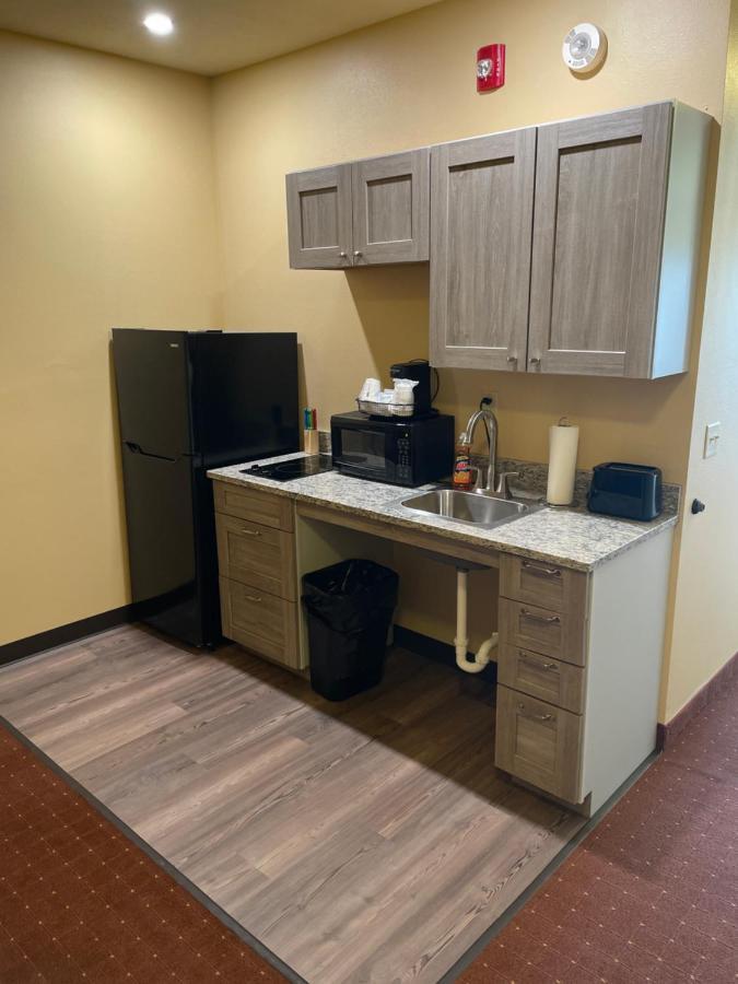 Americinn By Wyndham Fargo Medical Center Экстерьер фото