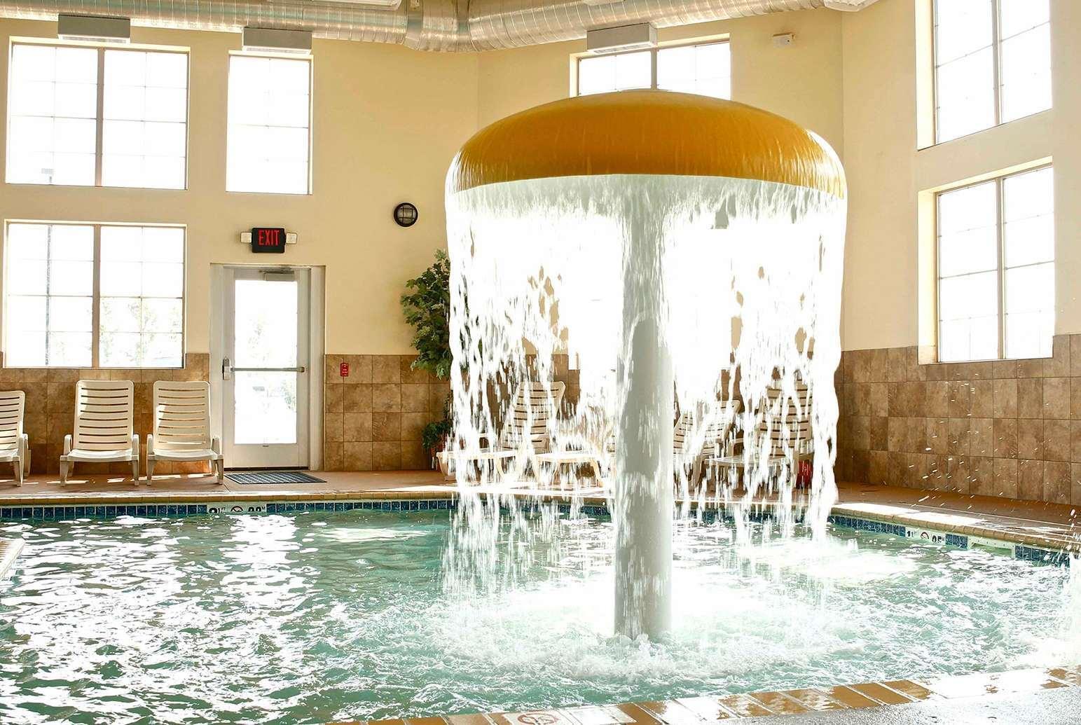 Americinn By Wyndham Fargo Medical Center Экстерьер фото