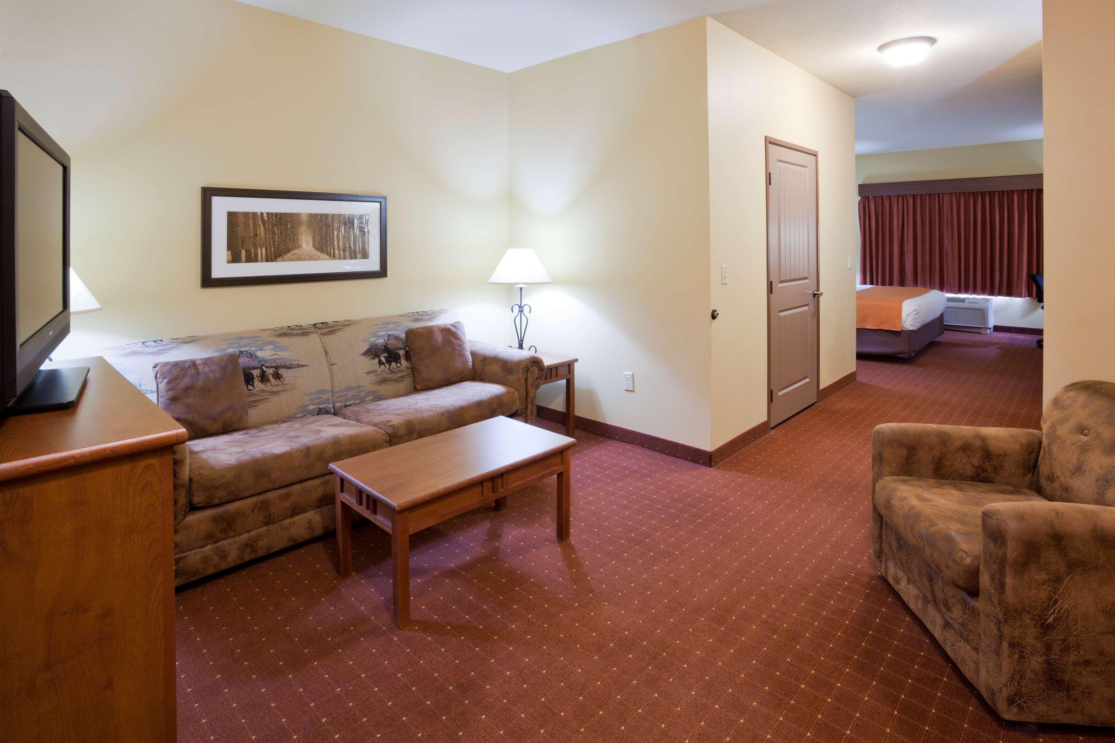 Americinn By Wyndham Fargo Medical Center Экстерьер фото